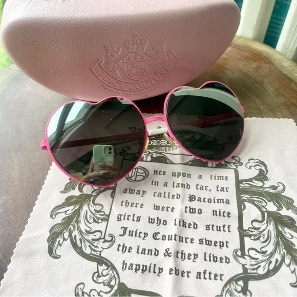 Juicy Couture Hot Pink Lolita Heart Shaped Sunglasses with Case RARE/HTF - Picture 2 of 12